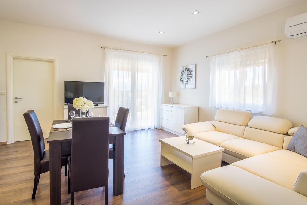 Apartamento Valdesara Malinska Exterior foto